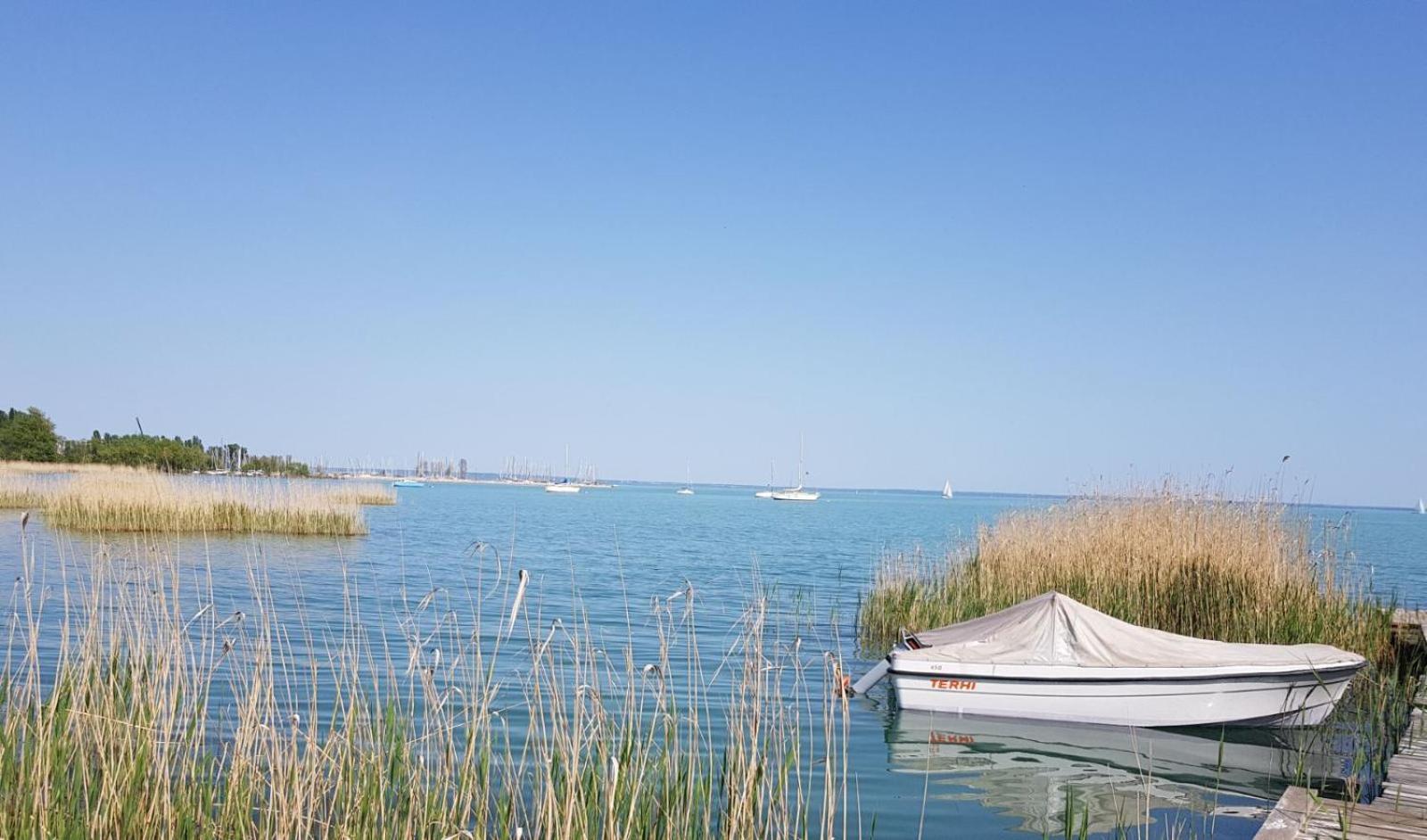 Coastline Balaton Apartment Alsóörs Εξωτερικό φωτογραφία